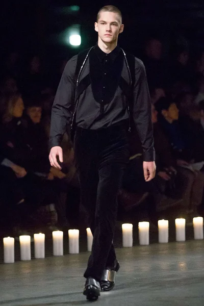 Look 39